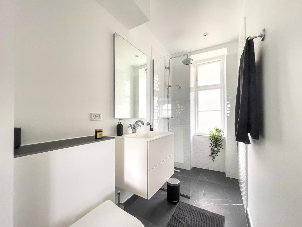 Stylish Classic Danish Design Apartment Copenhagen Exterior photo