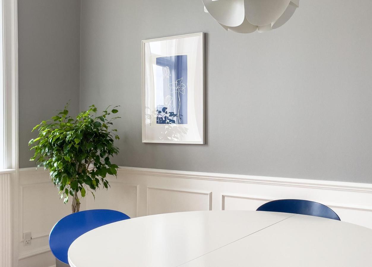Stylish Classic Danish Design Apartment Copenhagen Exterior photo